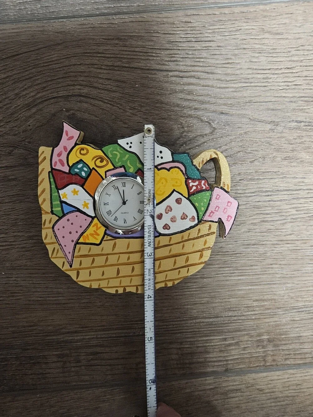 Vintage Quilt Basket Clock